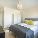 Pauzo Balaton Lejlighedshotel 4*