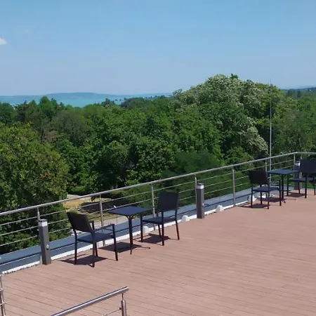 מלון דירות Pauzo Balaton