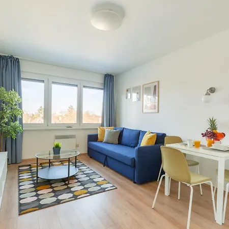 Pauzo Balaton מלון דירות 4*