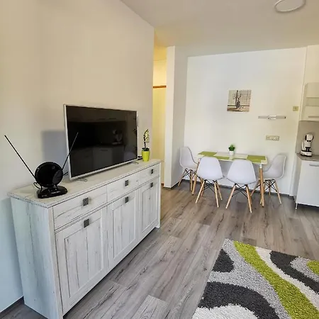 מלון דירות Pauzo Balaton 4*
