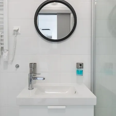 Pauzo Balaton アパートホテル 4*