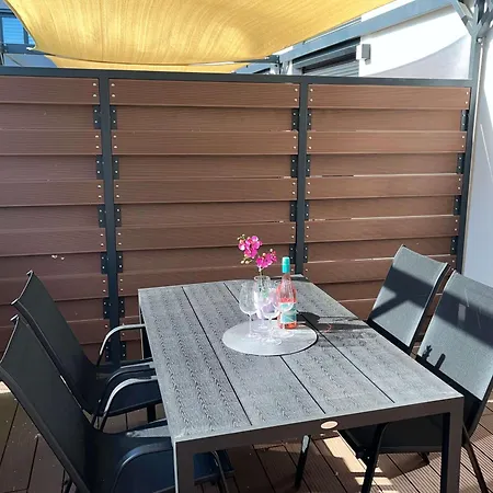 Aparthotel Pauzo Balaton 4*