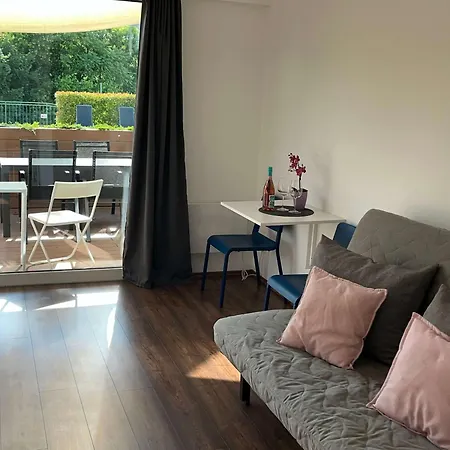 Hotel apartamentowy Pauzo Balaton Balatonföldvár
