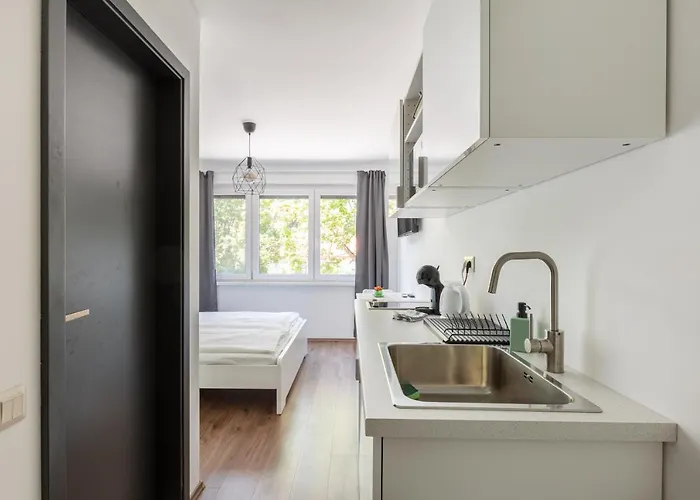 Aparthotel Pauzo Balaton 4*