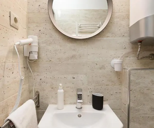 Aparthotel Pauzo Balaton Balatonföldvár