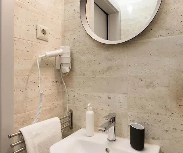 Pauzo Balaton Aparthotel